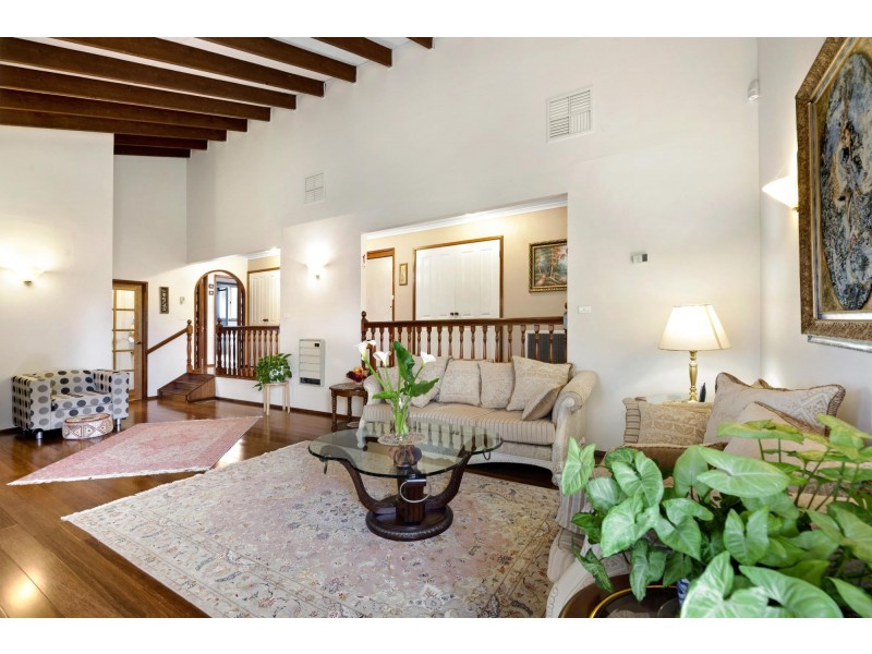 13 Adkinson Close, Isaacs ACT 2607