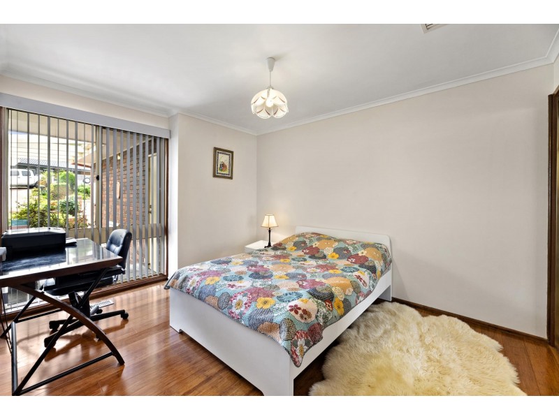 13 Adkinson Close, Isaacs ACT 2607