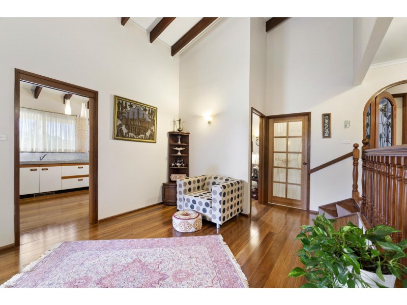 13 Adkinson Close, Isaacs ACT 2607