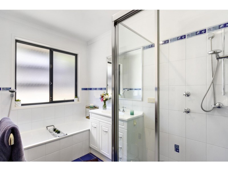 9 Betty Maloney Crescent, Banks ACT 2906