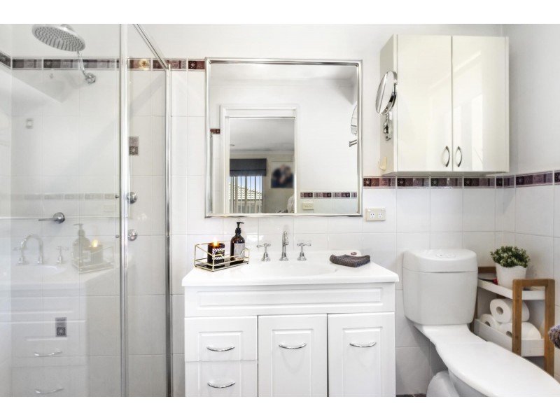 9 Betty Maloney Crescent, Banks ACT 2906