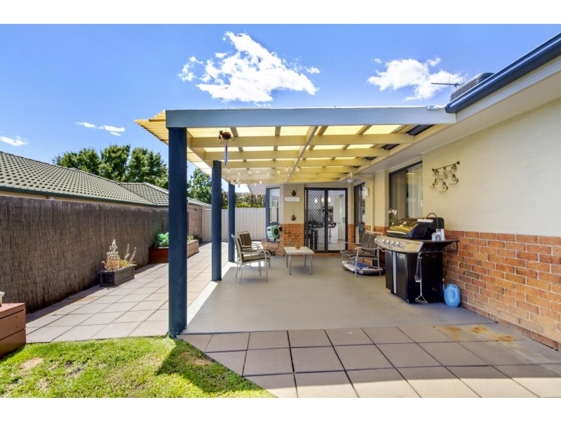 9 Betty Maloney Crescent, Banks ACT 2906