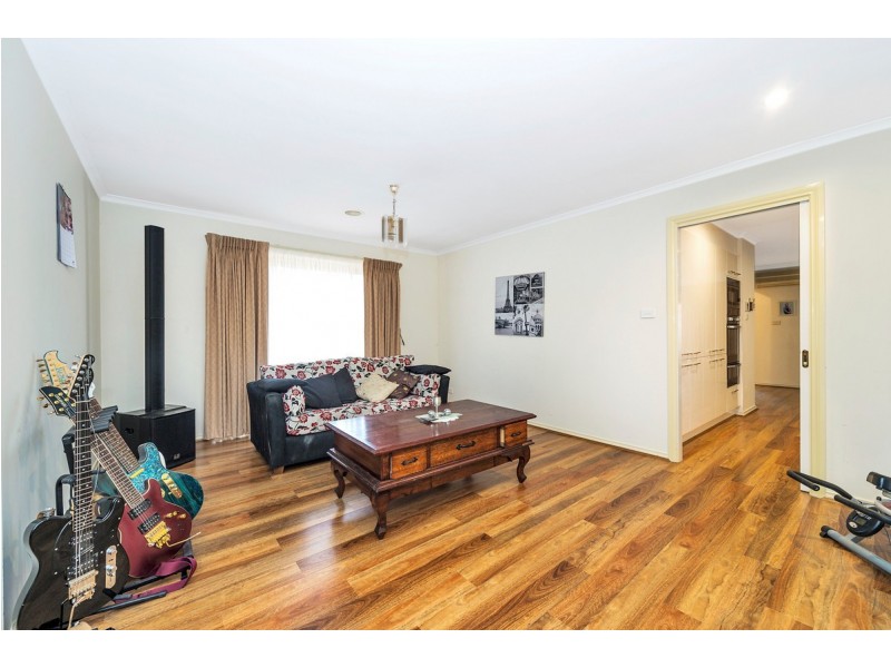 13 Nambir Court, Bonython ACT 2905