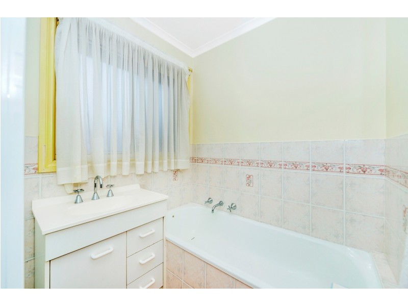 13 Nambir Court, Bonython ACT 2905