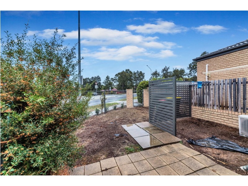 2/1 Ashley Drive, Wanniassa ACT 2903
