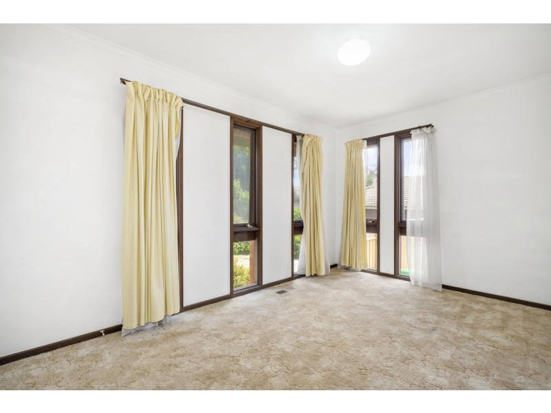 6 Valli Place, Chapman ACT 2611