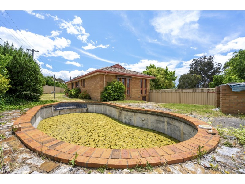 6 Valli Place, Chapman ACT 2611