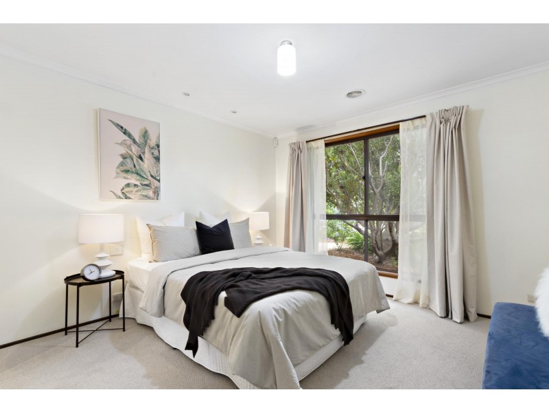 6 Corser Close, Fadden ACT 2904