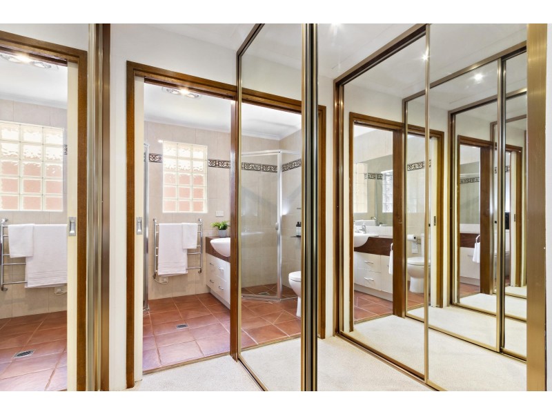 6 Corser Close, Fadden ACT 2904