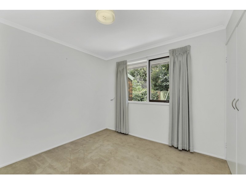 85 Rowe Place, Phillip ACT 2606