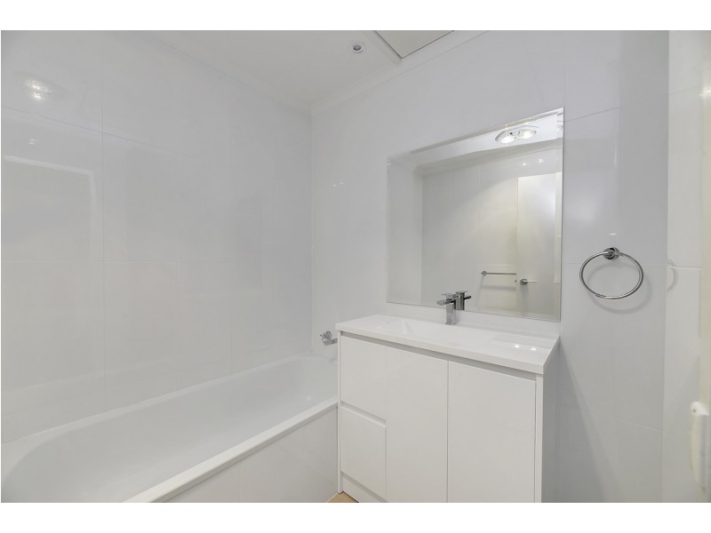 85 Rowe Place, Phillip ACT 2606