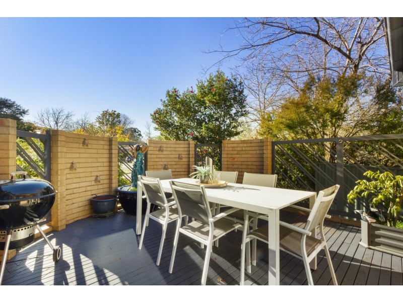 9 Dennes Place, Lyons ACT 2606