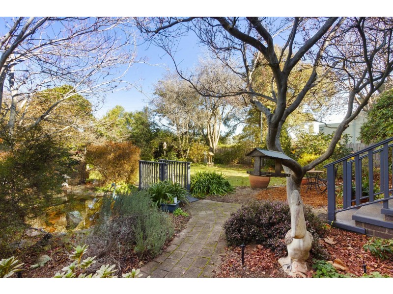 9 Dennes Place, Lyons ACT 2606