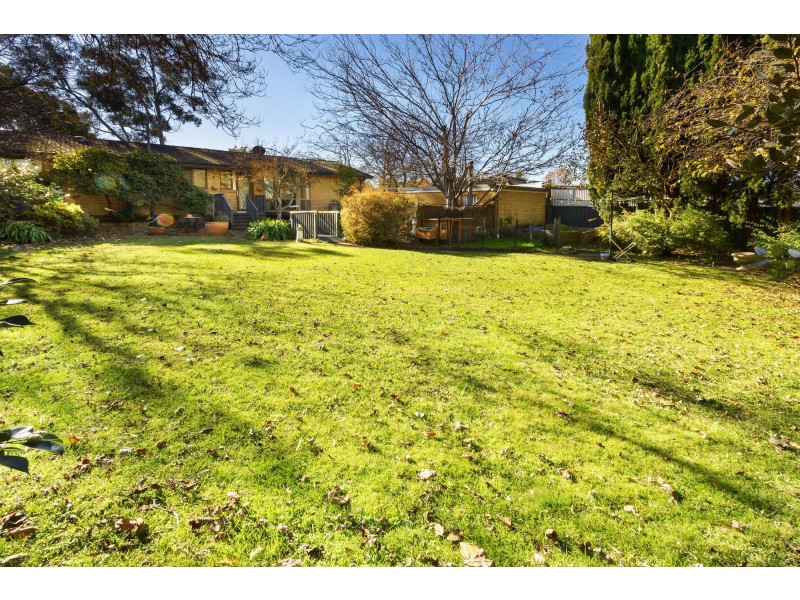 9 Dennes Place, Lyons ACT 2606