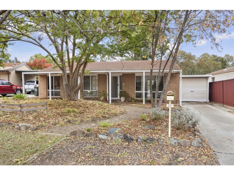 51 Sherwood Circuit, Gordon ACT 2906