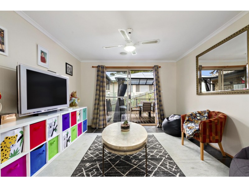 8 Mighell Place, Theodore ACT 2905