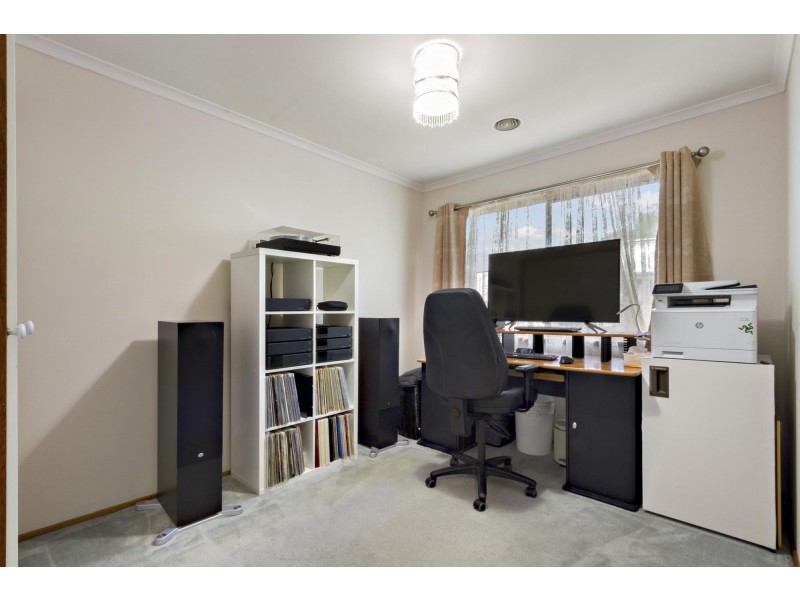 8 Mighell Place, Theodore ACT 2905