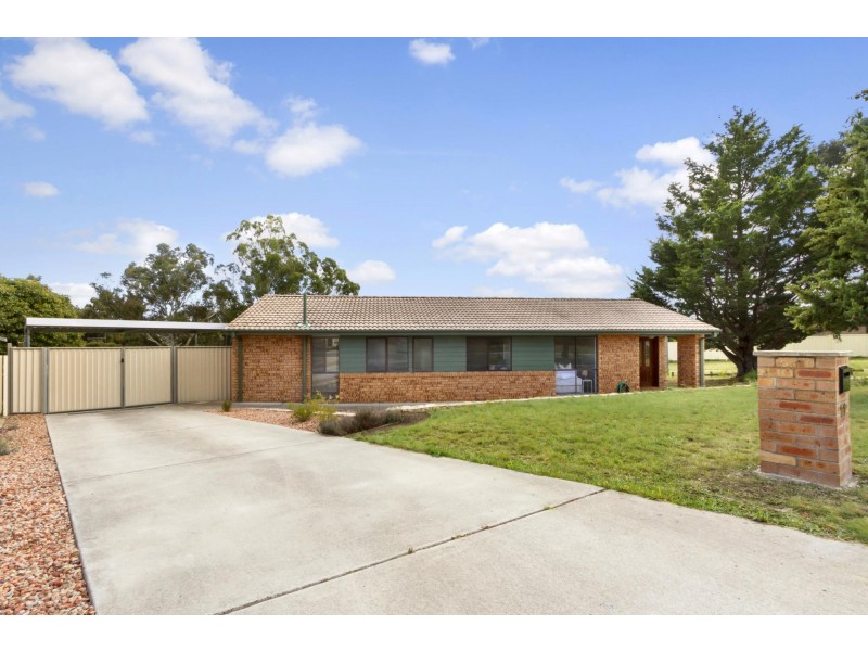 118 Louisa Lawson Crescent, Gilmore ACT 2905