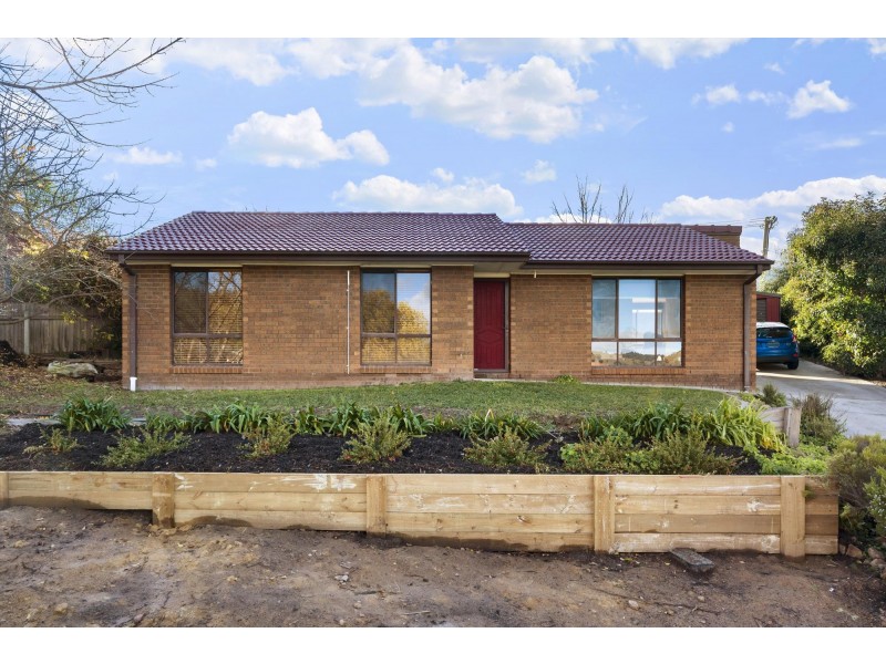 4 Creswick Place, Calwell ACT 2905