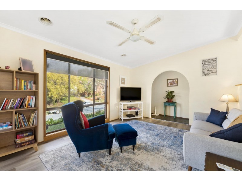 4 Creswick Place, Calwell ACT 2905