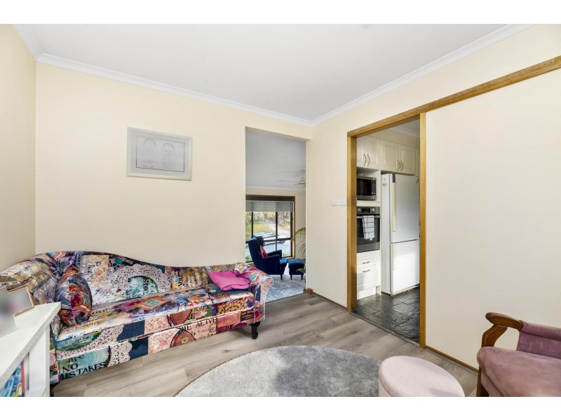 4 Creswick Place, Calwell ACT 2905