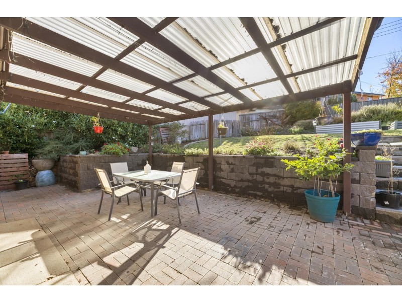 4 Creswick Place, Calwell ACT 2905