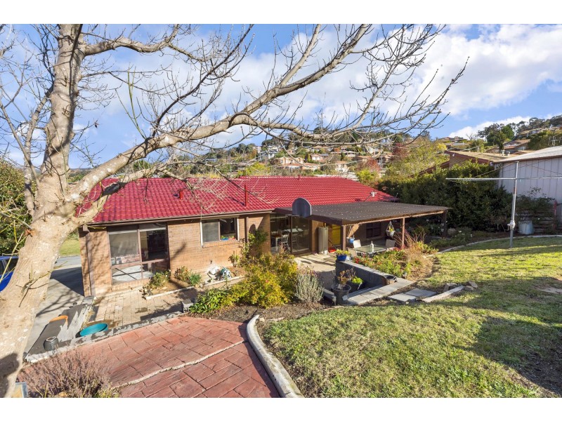 4 Creswick Place, Calwell ACT 2905