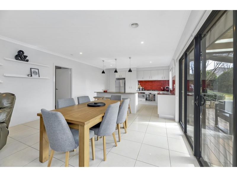 68 Beltana Avenue, Googong NSW 2620