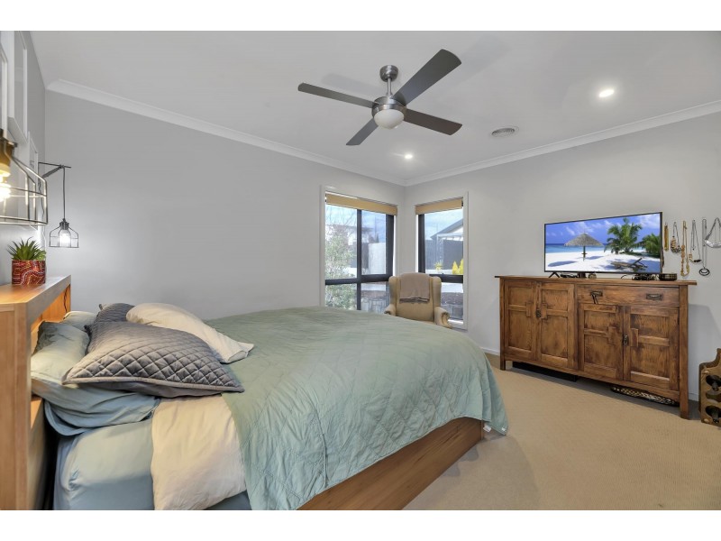 68 Beltana Avenue, Googong NSW 2620