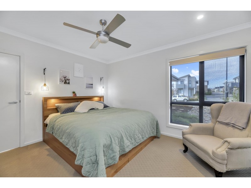 68 Beltana Avenue, Googong NSW 2620