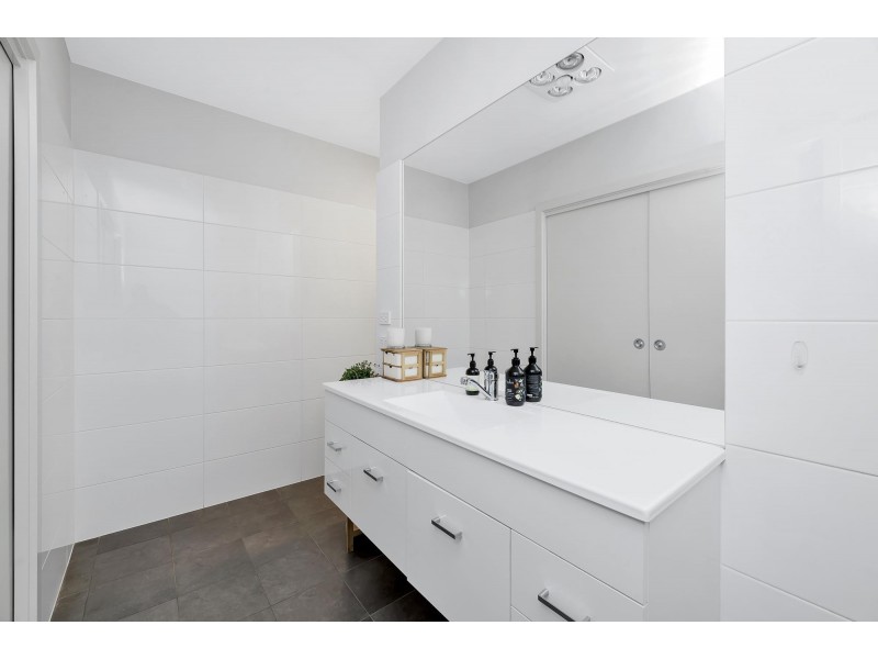 68 Beltana Avenue, Googong NSW 2620