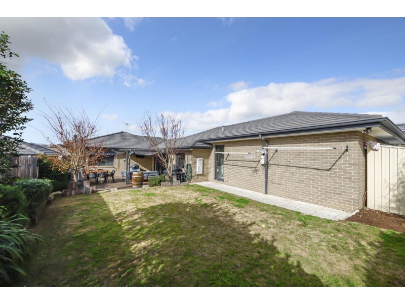 68 Beltana Avenue, Googong NSW 2620