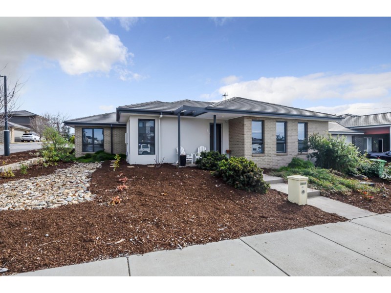 68 Beltana Avenue, Googong NSW 2620