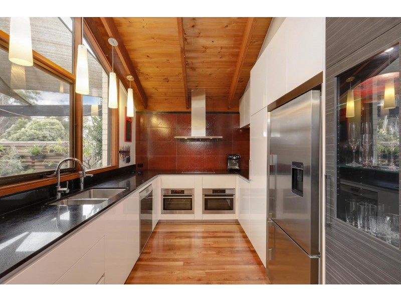 15 Meston Place, Fadden ACT 2904