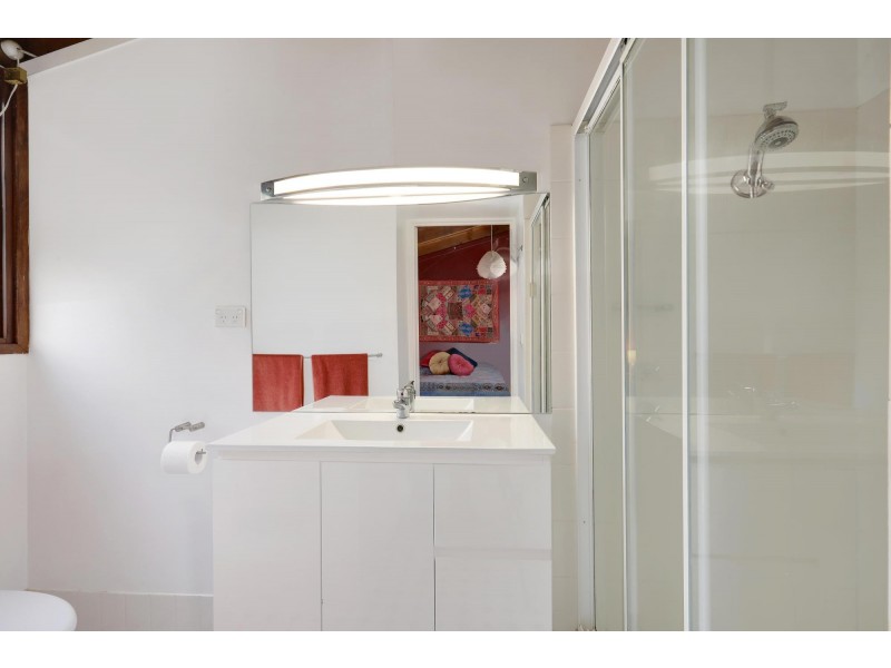 15 Meston Place, Fadden ACT 2904