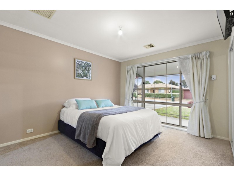 1 Tuckson Place, Conder ACT 2906