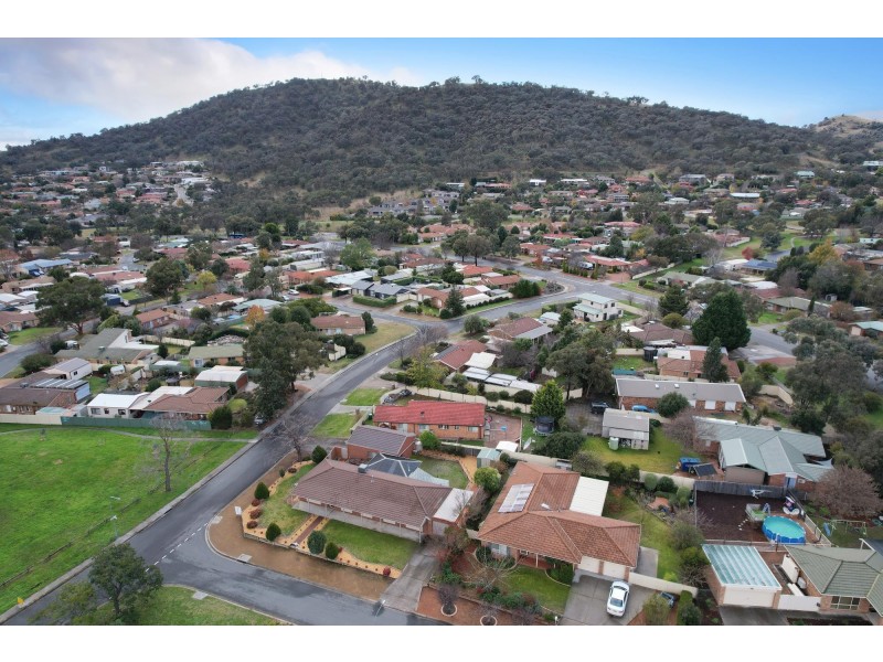 1 Tuckson Place, Conder ACT 2906