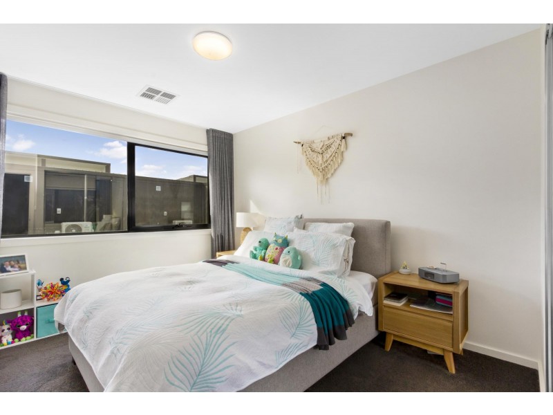 7/1 Rowland Rees Crescent, Greenway ACT 2900