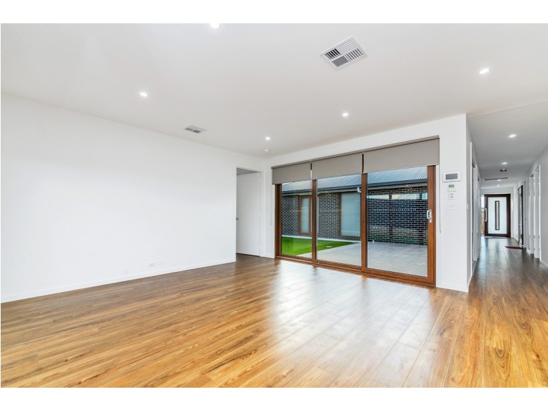 25 Montgomery Avenue, Googong NSW 2620