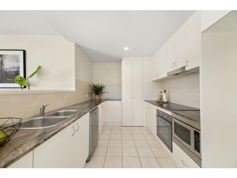 25/1 Drew Street, Greenway ACT 2900