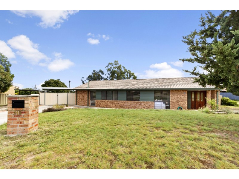 118 Louisa Lawson Crescent, Gilmore ACT 2905