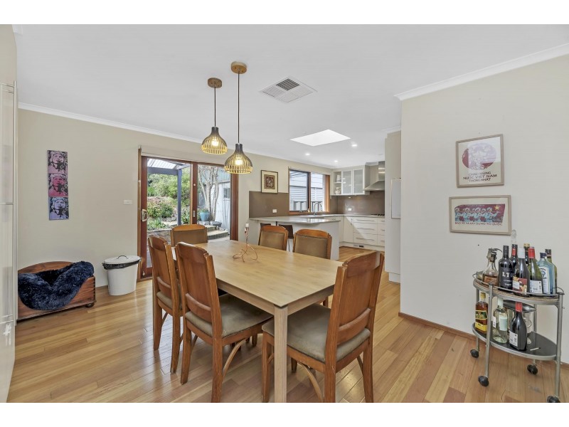 11 Courtice Close, Fadden ACT 2904