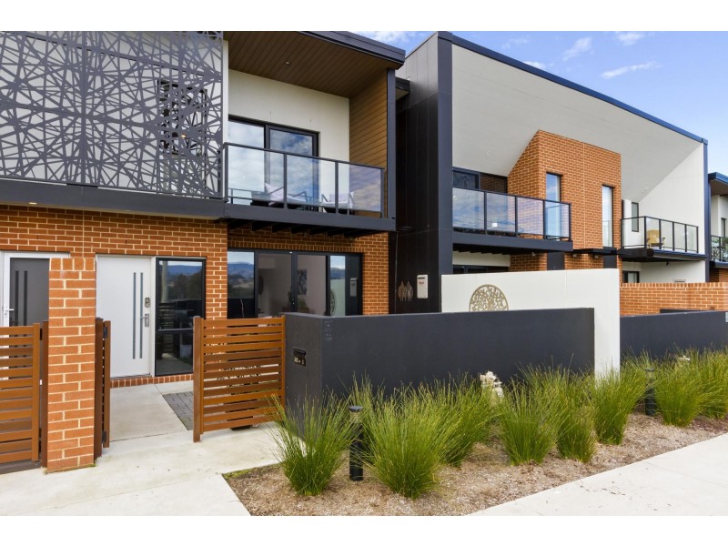 8/1 Rowland Rees Crescent, Greenway ACT 2900