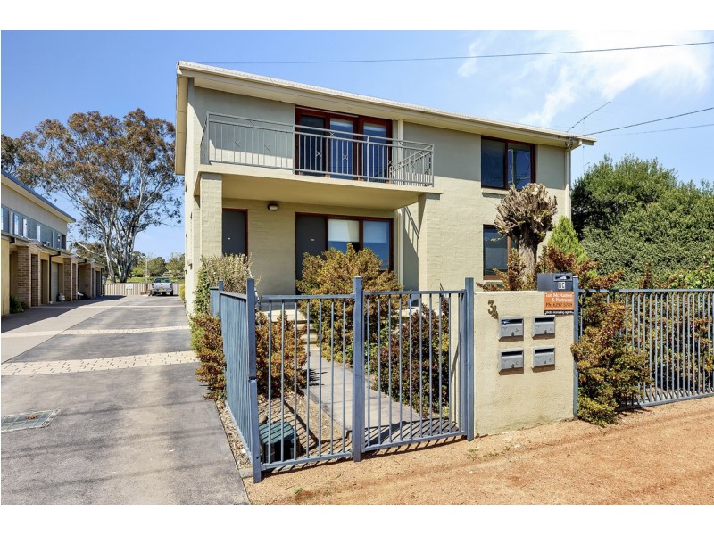 1/34 Lorn Road, Crestwood NSW 2620