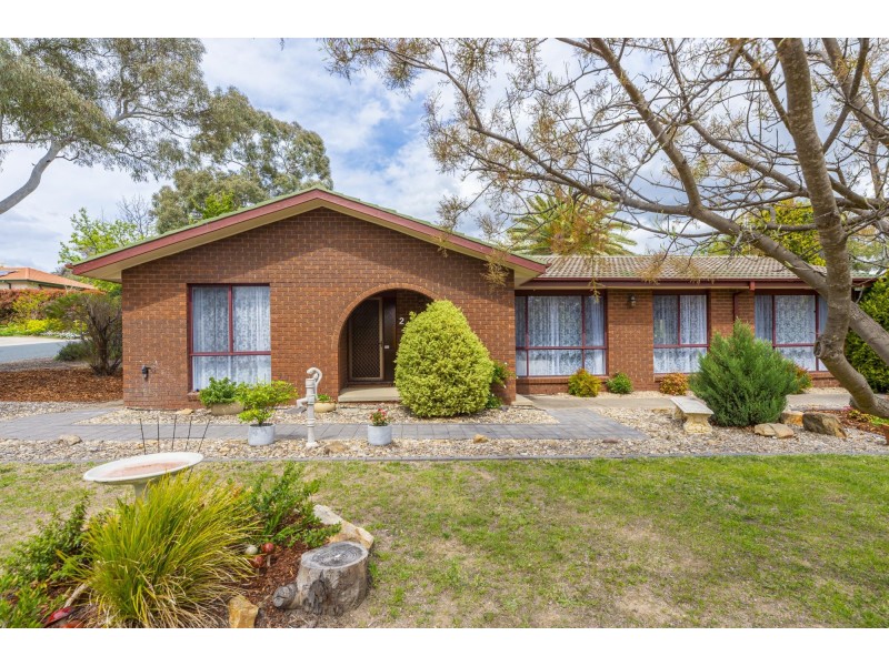 2 Michell Street, Monash ACT 2904