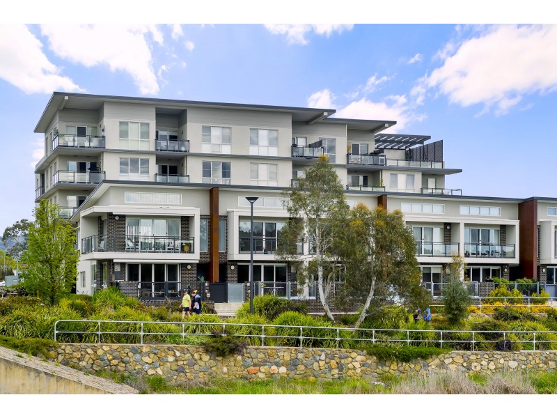 52/1 Limburg Way, Greenway ACT 2900