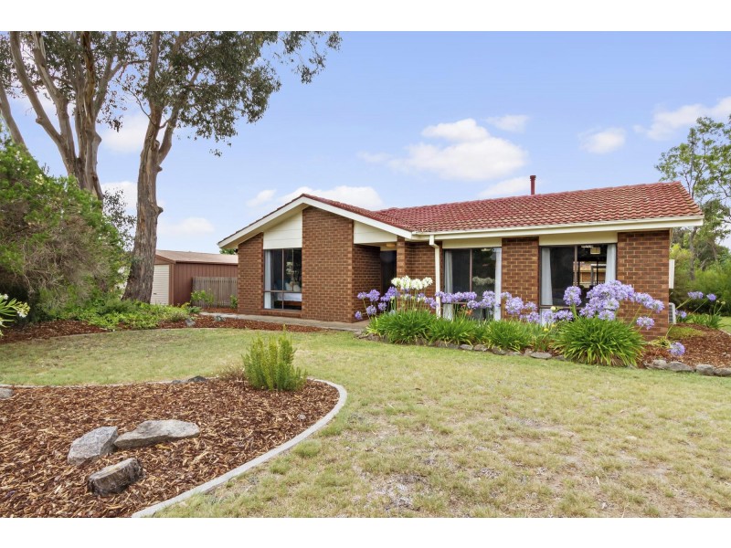2 Enid Lorimer Circuit, Chisholm ACT 2905