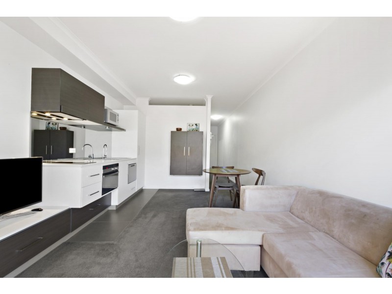 16/56 Cowlishaw Street, Greenway ACT 2900