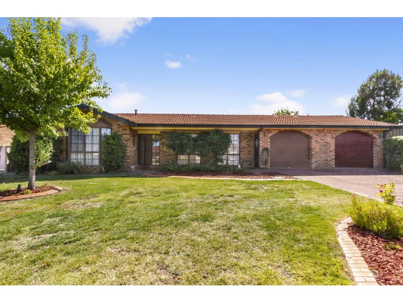 32 Fred Lane Crescent, Gordon ACT 2906