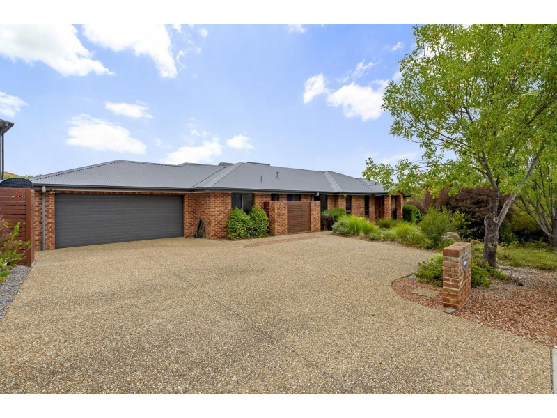 2 Pavy Street, Bonython ACT 2905